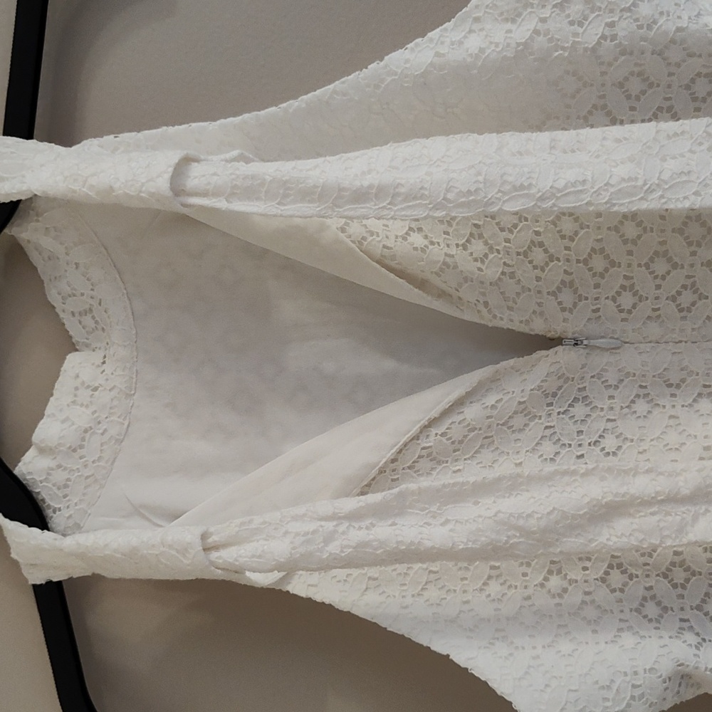 White Tahari Sleeveless Dress - Picture 5 of 16